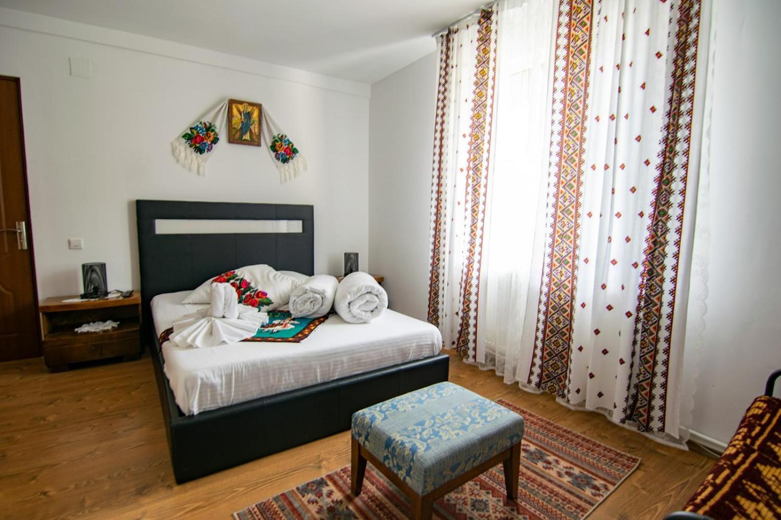 Lacrima Izei Villa Săcel Exteriör bild